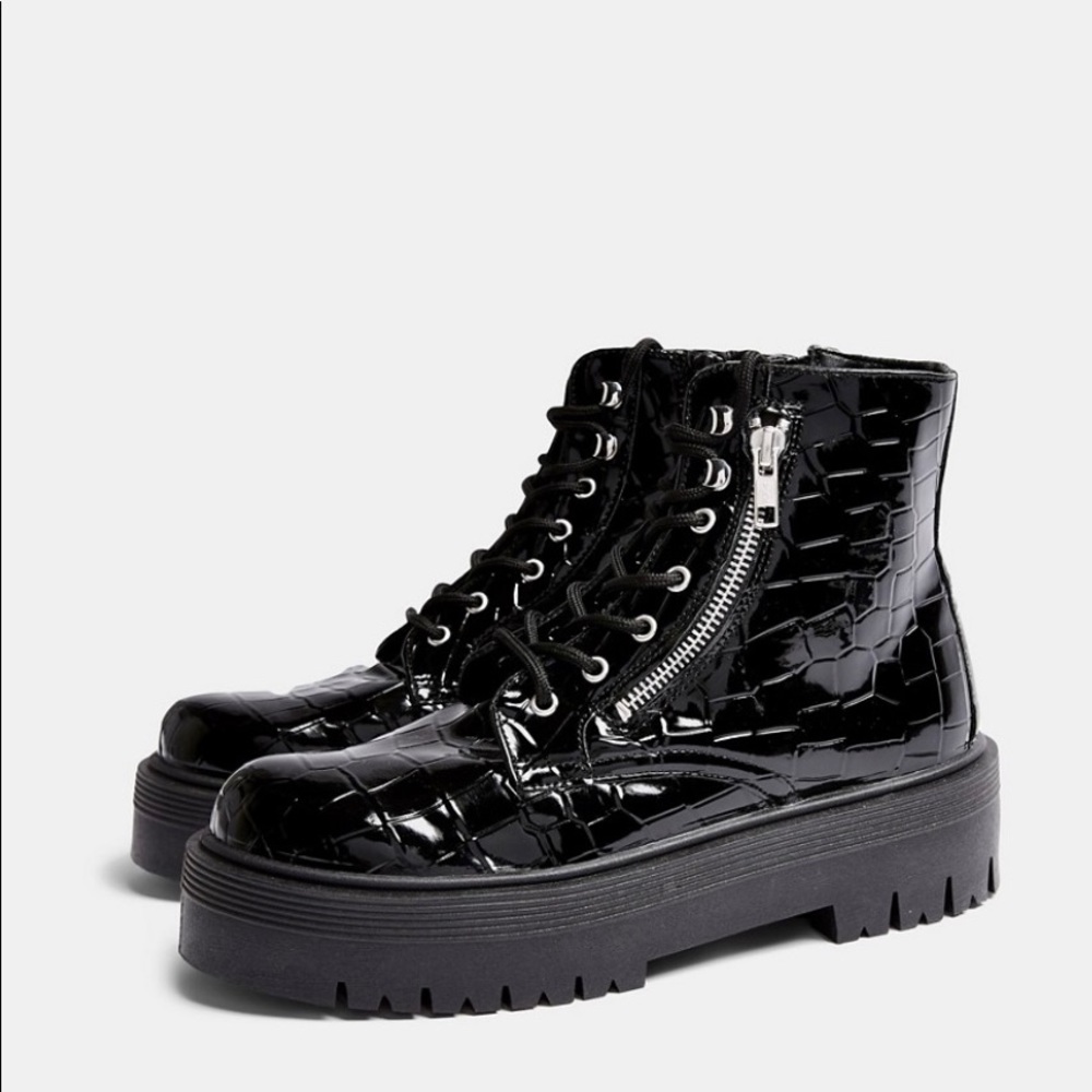 Topshop Black Wide Fit Brooke Black Unit Boot in Size 7.5